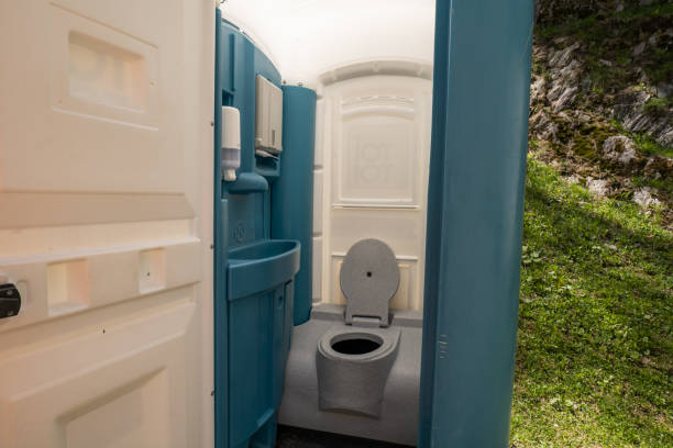 Best Portable toilet rental cost  in Park River, ND